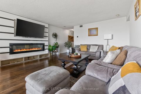 Photo 8 at 602 - 30 Harrison Garden Boulevard, Willowdale East, Toronto
