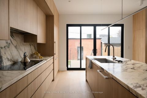 Photo 14 at 393A Arlington Avenue, Cedarvale, Toronto
