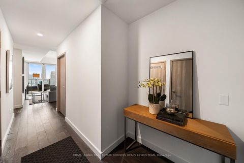 Photo 4 at 7006 - 3 Concord Cityplace Way, Waterfront Communities C1, Toronto