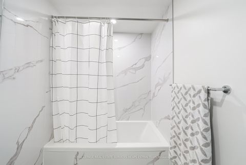 Photo 26 at 7006 - 3 Concord Cityplace Way, Waterfront Communities C1, Toronto