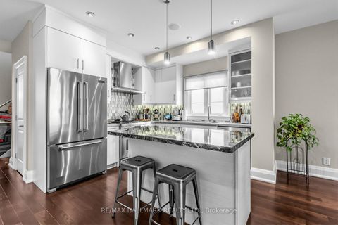 Photo 6 at 192 Erskine Avenue, Mount Pleasant East, Toronto
