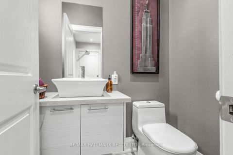 Photo 9 at 192 Erskine Avenue, Mount Pleasant East, Toronto