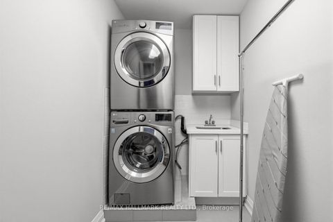 Photo 18 at 192 Erskine Avenue, Mount Pleasant East, Toronto