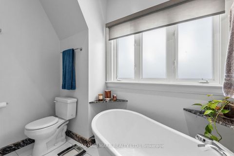 Photo 21 at 192 Erskine Avenue, Mount Pleasant East, Toronto