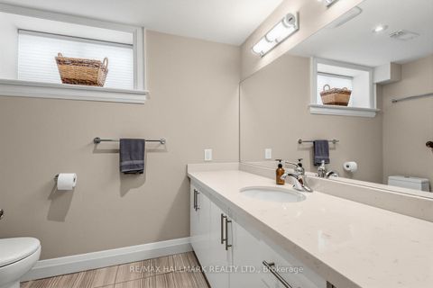 Photo 26 at 192 Erskine Avenue, Mount Pleasant East, Toronto