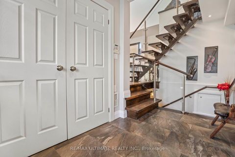 Photo 3 at 21 Brinloor Boulevard, Scarborough Village, Toronto