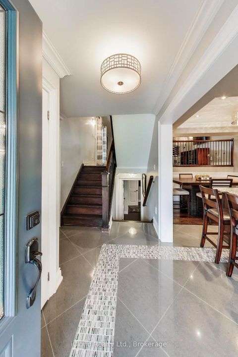 Photo 4 at 29 Pumfrey Crescent, Jamestown, Toronto