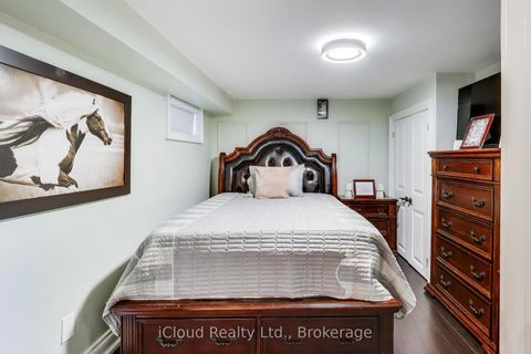 Photo 14 at 29 Pumfrey Crescent, Jamestown, Toronto