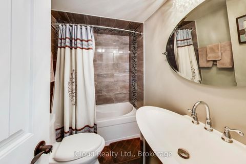 Photo 26 at 29 Pumfrey Crescent, Jamestown, Toronto