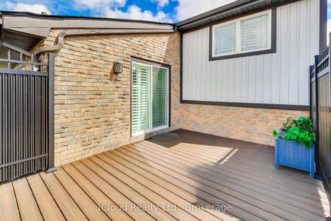 Photo 31 at 29 Pumfrey Crescent, Jamestown, Toronto