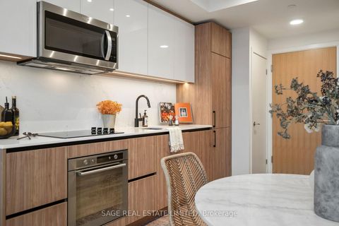 Photo 4 at 606 - 150 Logan Avenue, South Riverdale, Toronto