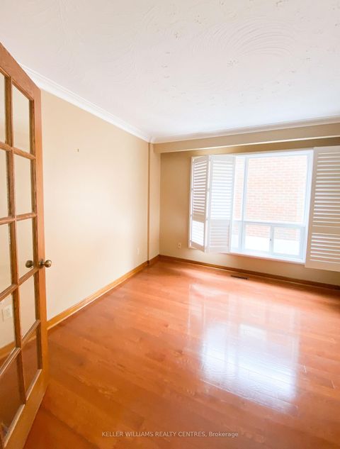 Photo 10 at 30 Clubhouse Court, Jane Heights, Toronto