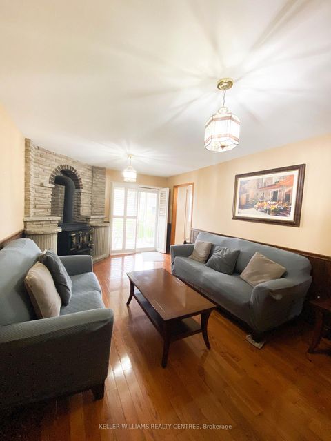 Photo 18 at 30 Clubhouse Court, Jane Heights, Toronto