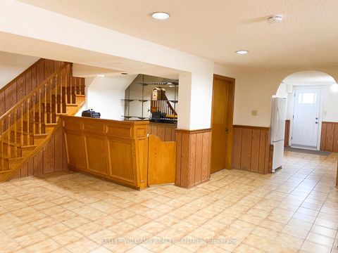Photo 31 at 30 Clubhouse Court, Jane Heights, Toronto