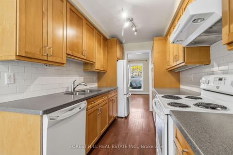 Photo 9 at 61 Snowshoe Mill Way, Windfields, Toronto