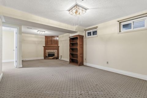 Photo 19 at 61 Snowshoe Mill Way, Windfields, Toronto