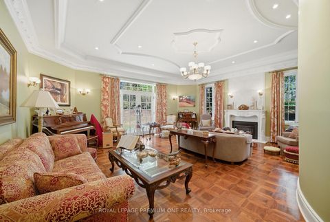 Photo 10 at 72 Golf Avenue, East Woodbridge, Vaughan