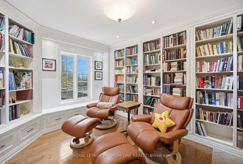 Photo 16 at 72 Golf Avenue, East Woodbridge, Vaughan