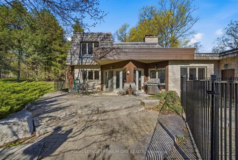 Photo 21 at 72 Golf Avenue, East Woodbridge, Vaughan