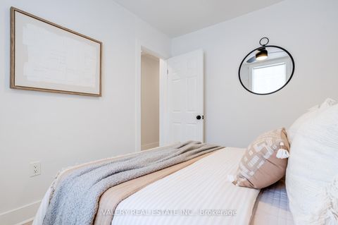Photo 18 at 146 Hanson Street, Woodbine Corridor, Toronto