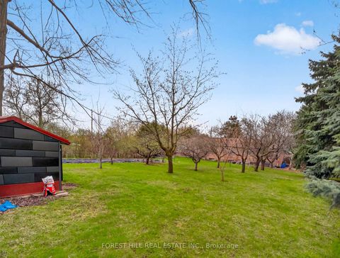 Photo 11 at 27 Vaughan Boulevard, Beverley Glen, Vaughan