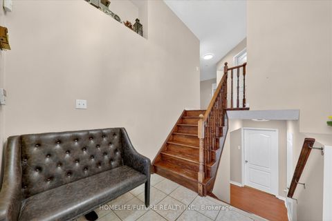 Photo 4 at 24 Turtledove Grove, Rouge E11, Toronto