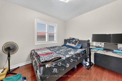 Photo 32 at 24 Turtledove Grove, Rouge E11, Toronto