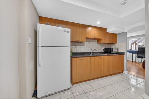 Photo 36 at 24 Turtledove Grove, Rouge E11, Toronto