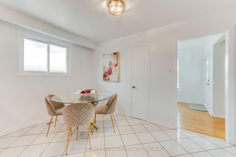 Photo 11 at 124 Edmonton Drive, Pleasant View, Toronto