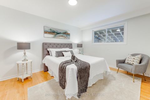 Photo 12 at 124 Edmonton Drive, Pleasant View, Toronto