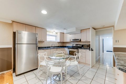 Photo 20 at 124 Edmonton Drive, Pleasant View, Toronto