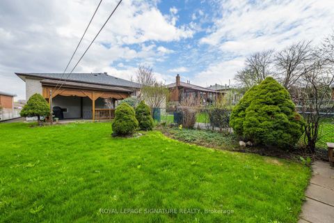 Photo 36 at 124 Edmonton Drive, Pleasant View, Toronto
