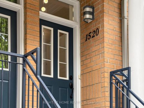 Photo 5 at 1520 - 28 Sommerset Way, Willowdale East, Toronto