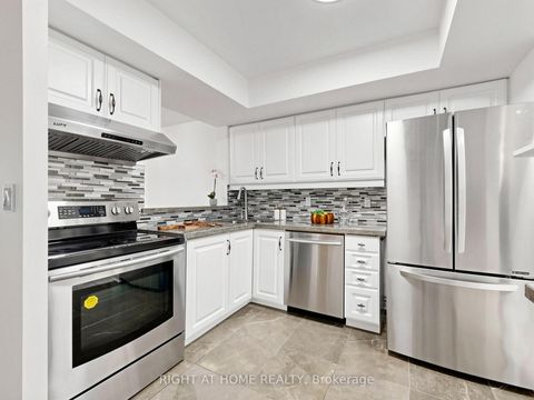 Photo 12 at 1520 - 28 Sommerset Way, Willowdale East, Toronto