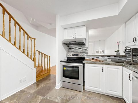 Photo 13 at 1520 - 28 Sommerset Way, Willowdale East, Toronto