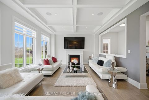 Photo 11 at 319 Torrey Pines Road, Kleinburg, Vaughan