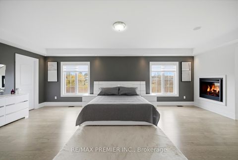 Photo 27 at 319 Torrey Pines Road, Kleinburg, Vaughan