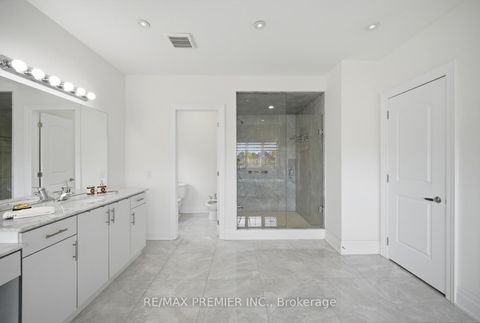 Photo 31 at 319 Torrey Pines Road, Kleinburg, Vaughan