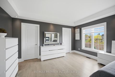 Photo 33 at 319 Torrey Pines Road, Kleinburg, Vaughan