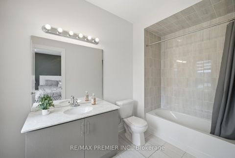 Photo 36 at 319 Torrey Pines Road, Kleinburg, Vaughan