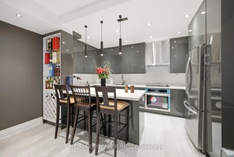 Photo 47 at 319 Torrey Pines Road, Kleinburg, Vaughan