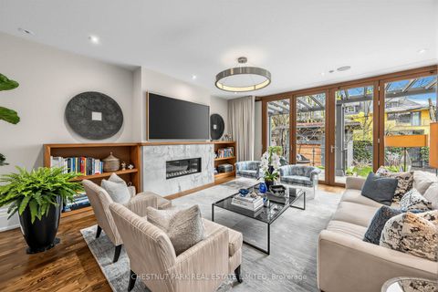 Photo 3 at 94 Walmer Road, Annex, Toronto