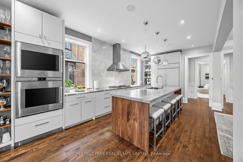 Photo 4 at 94 Walmer Road, Annex, Toronto