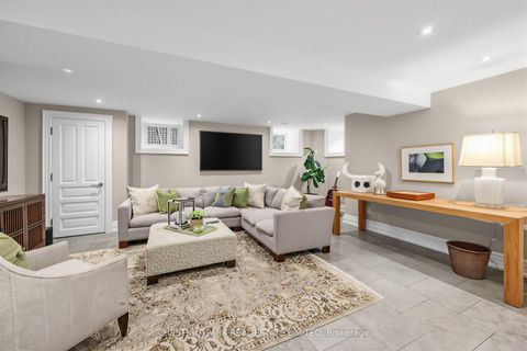 Photo 22 at 94 Walmer Road, Annex, Toronto