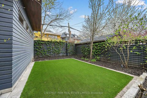 Photo 32 at 94 Walmer Road, Annex, Toronto