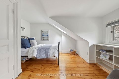 Photo 20 at 18 Tranby Avenue, Annex, Toronto