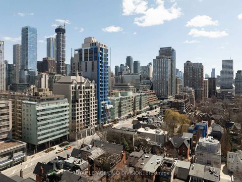 Photo 32 at 18 Tranby Avenue, Annex, Toronto