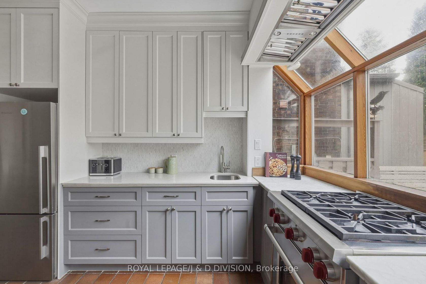 18 Tranby Avenue, Annex, Toronto by Loree Meneguzzi Real Estate 18 Tranby Avenue, Annex, Toronto