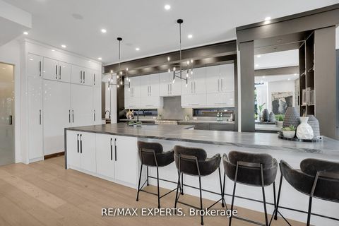Photo 6 at 7 Woodvalley Drive, Humber Valley, Toronto