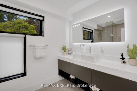 Photo 28 at 7 Woodvalley Drive, Humber Valley, Toronto
